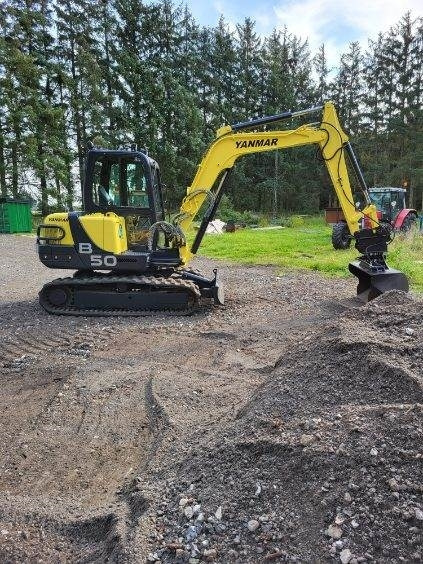 Yanmar B50 - Мини багер: снимка 4 Yanmar B50 - Мини багер: снимка 4