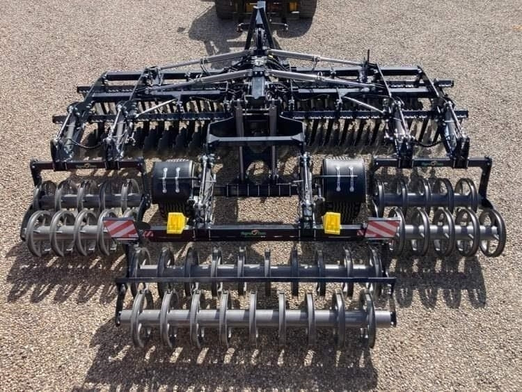 Agro-Tom 6 Meter discharve - Дискова брана: снимка 1 Agro-Tom 6 Meter discharve - Дискова брана: снимка 1