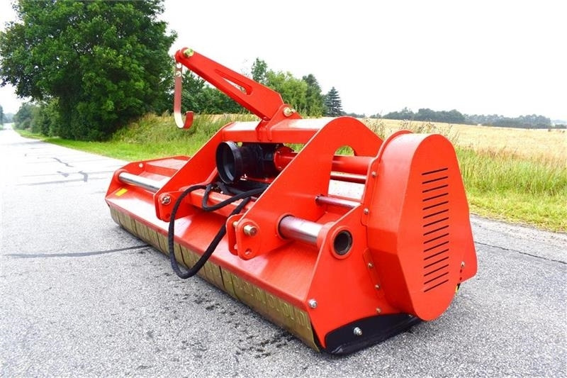 - - - Boxer AG 300 front og bagmonteret - Косачка-шредер: снимка 1 - - - Boxer AG 300 front og bagmonteret - Косачка-шредер: снимка 1
