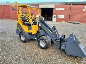 Eurotrac W11 - Компактен товарач: снимка 1 Eurotrac W11 - Компактен товарач: снимка 1