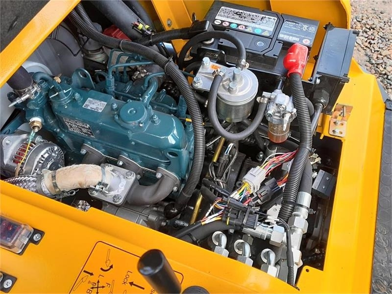 Компактен товарач Eurotrac W11: снимка 17 Компактен товарач Eurotrac W11: снимка 17