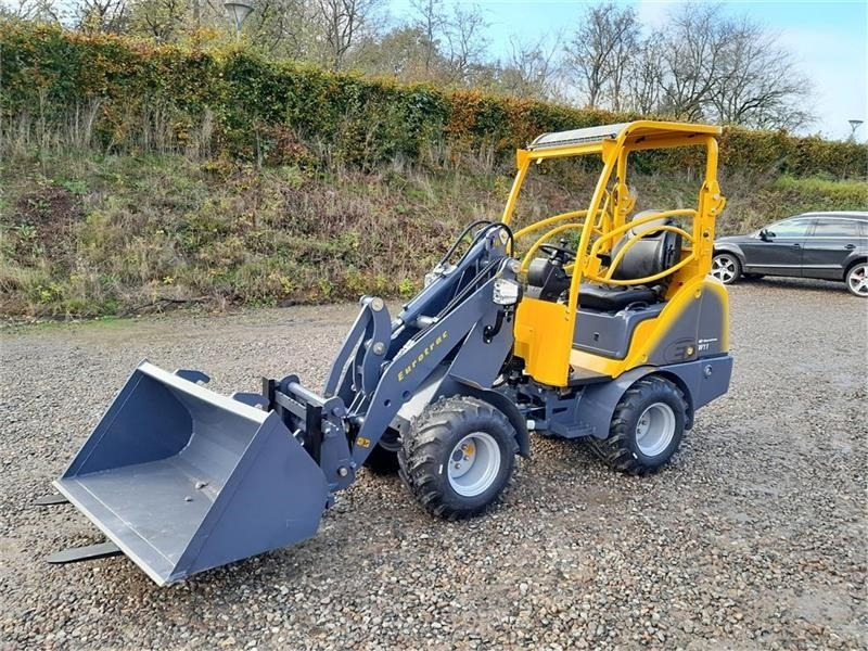 Eurotrac W11 - Компактен товарач: снимка 2 Eurotrac W11 - Компактен товарач: снимка 2