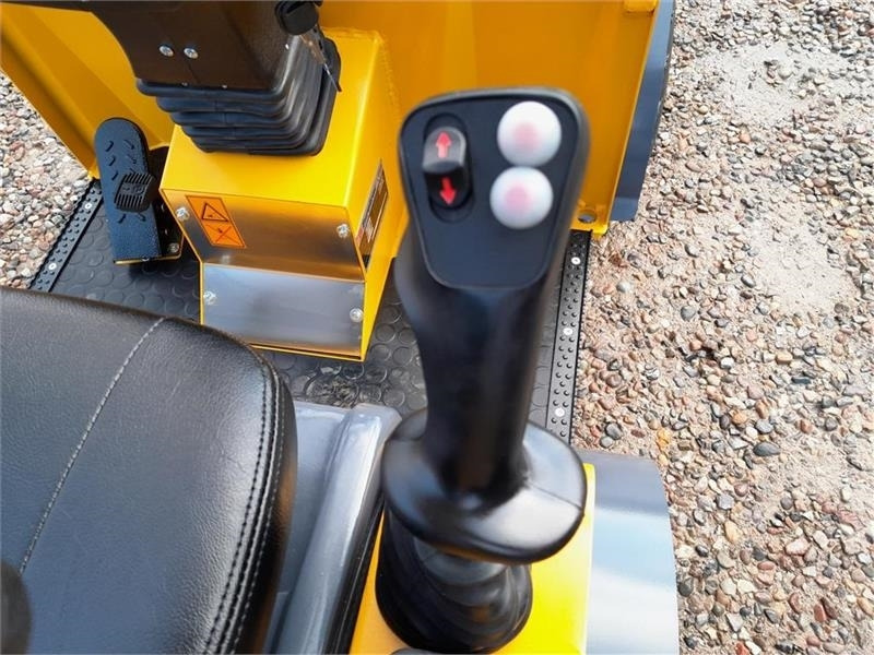 Компактен товарач Eurotrac W11: снимка 10 Компактен товарач Eurotrac W11: снимка 10