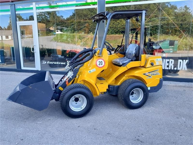 Eurotrac W11 TELESKOP - Телескопичен колесен товарач: снимка 1 Eurotrac W11 TELESKOP - Телескопичен колесен товарач: снимка 1