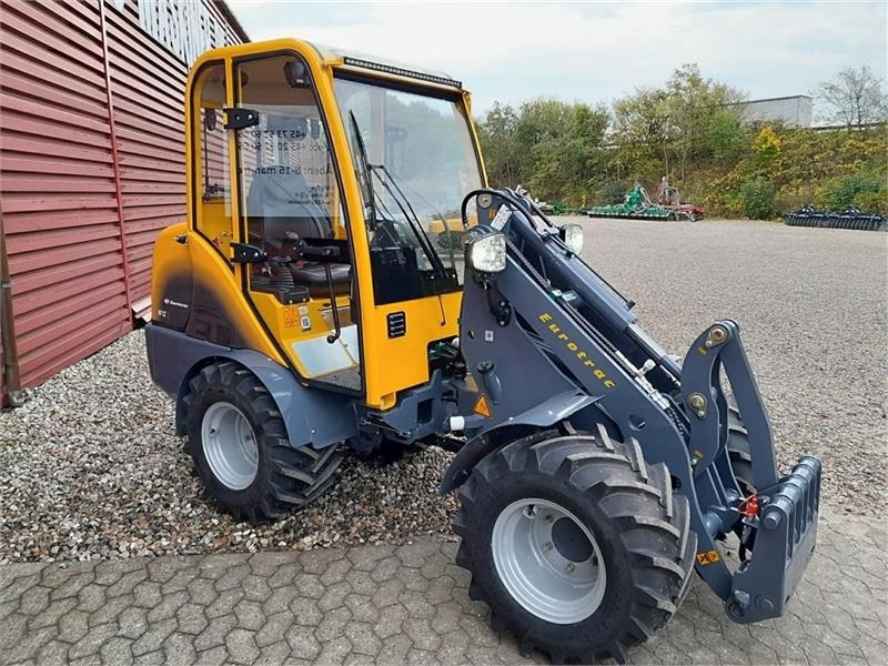 Eurotrac W12S med førerhus, skovl og gafler - Колесен товарач: снимка 3 Eurotrac W12S med førerhus, skovl og gafler - Колесен товарач: снимка 3