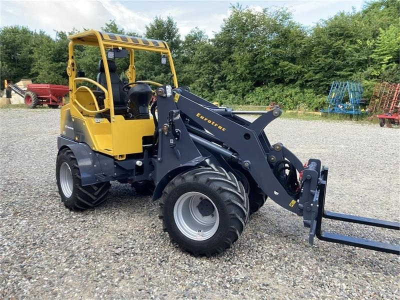 Eurotrac W13F - Компактен товарач: снимка 4 Eurotrac W13F - Компактен товарач: снимка 4