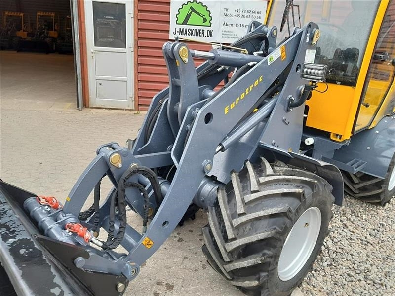 Eurotrac w13f - Компактен товарач: снимка 3 Eurotrac w13f - Компактен товарач: снимка 3