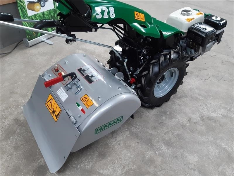 Ferrari 328  - Трактор за комунални дейности: снимка 5 Ferrari 328  - Трактор за комунални дейности: снимка 5