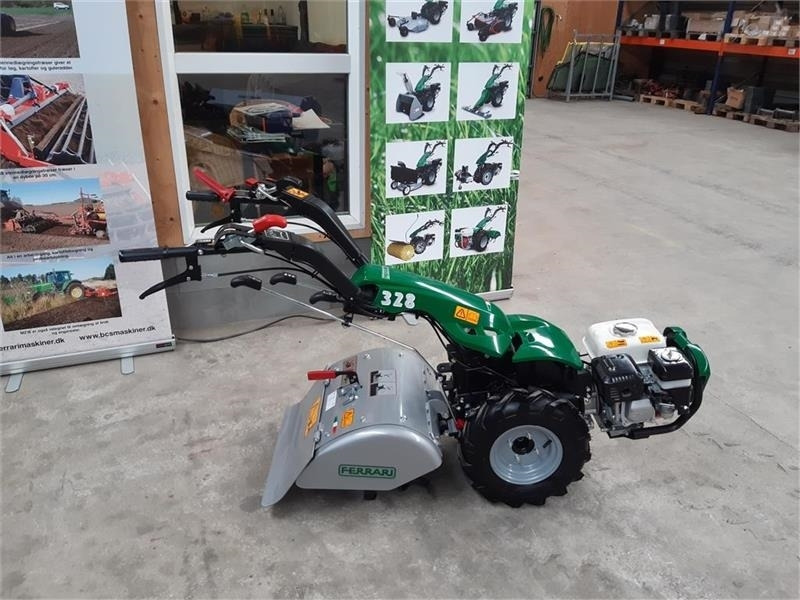 Ferrari 328  - Трактор за комунални дейности: снимка 2 Ferrari 328  - Трактор за комунални дейности: снимка 2