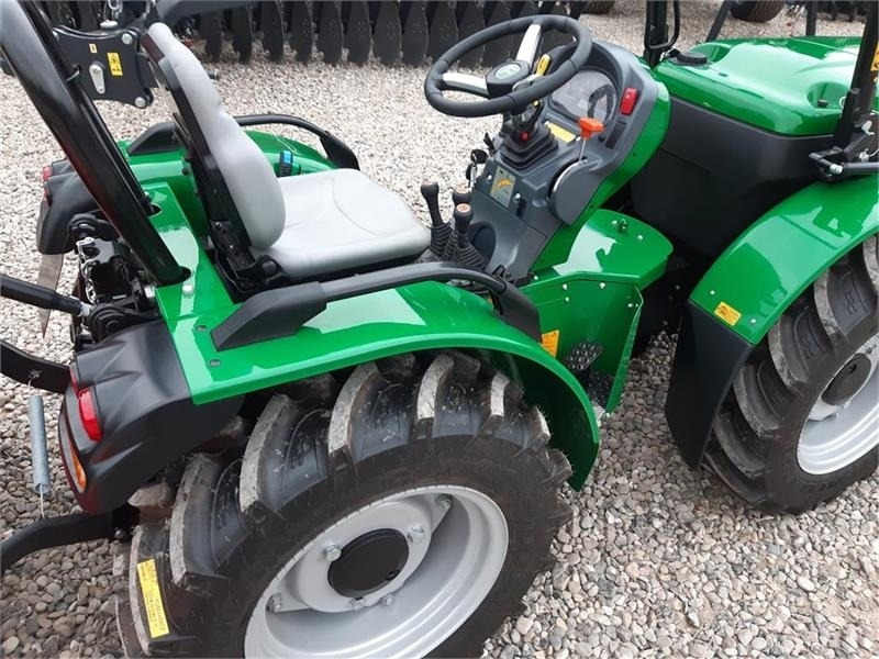 Ferrari alle modeller  - Трактор за комунални дейности: снимка 4 Ferrari alle modeller  - Трактор за комунални дейности: снимка 4