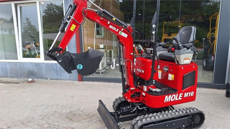 Mole M10 Ny - Мини багер: снимка 1 Mole M10 Ny - Мини багер: снимка 1