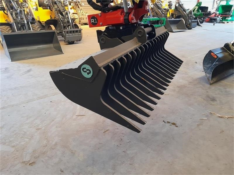 - - - CP METAL RIVE - Прикачен инвентар за Багер: снимка 1 - - - CP METAL RIVE - Прикачен инвентар за Багер: снимка 1