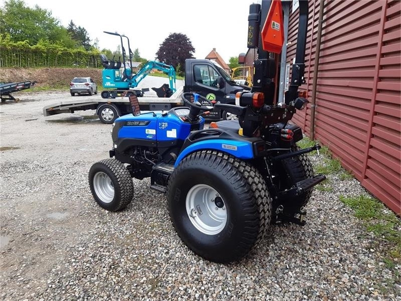 Solis 26 hst - Трактор за комунални дейности: снимка 2 Solis 26 hst - Трактор за комунални дейности: снимка 2