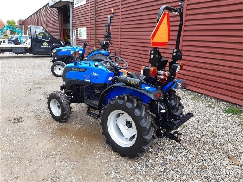 Solis 26 servostyring og brede traktor dæk - Трактор за комунални дейности: снимка 2 Solis 26 servostyring og brede traktor dæk - Трактор за комунални дейности: снимка 2