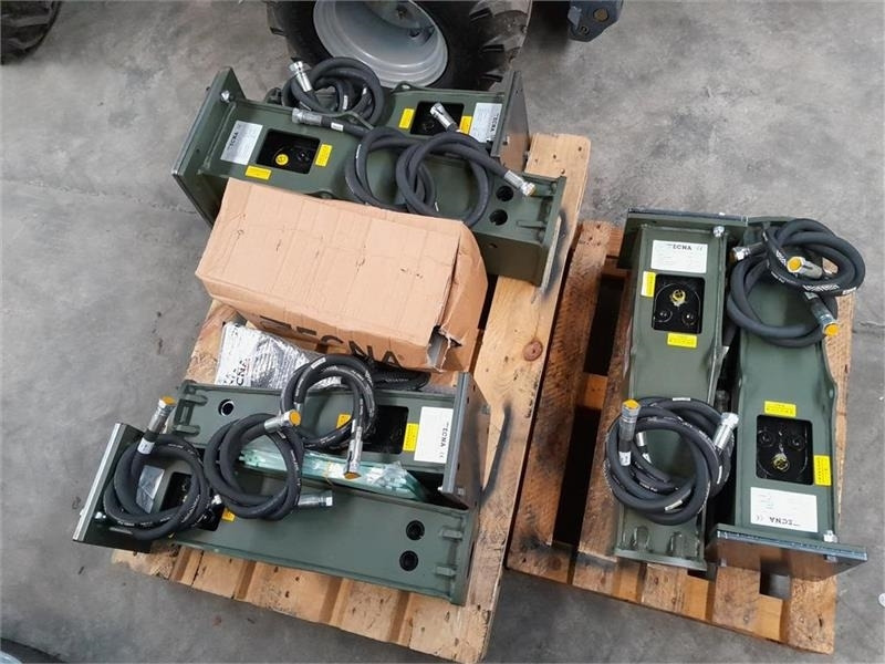 - - - TECHNA Professionel - Хидравличен чук за Мини багер: снимка 1 - - - TECHNA Professionel - Хидравличен чук за Мини багер: снимка 1