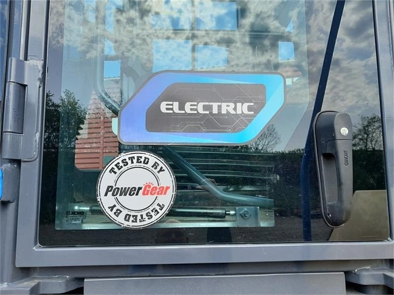 XCMG XC968-EV ELEKTRISK - Колесен товарач: снимка 4 XCMG XC968-EV ELEKTRISK - Колесен товарач: снимка 4