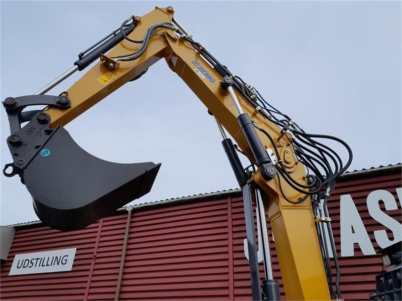 Верижен багер XCMG XE80E: снимка 7