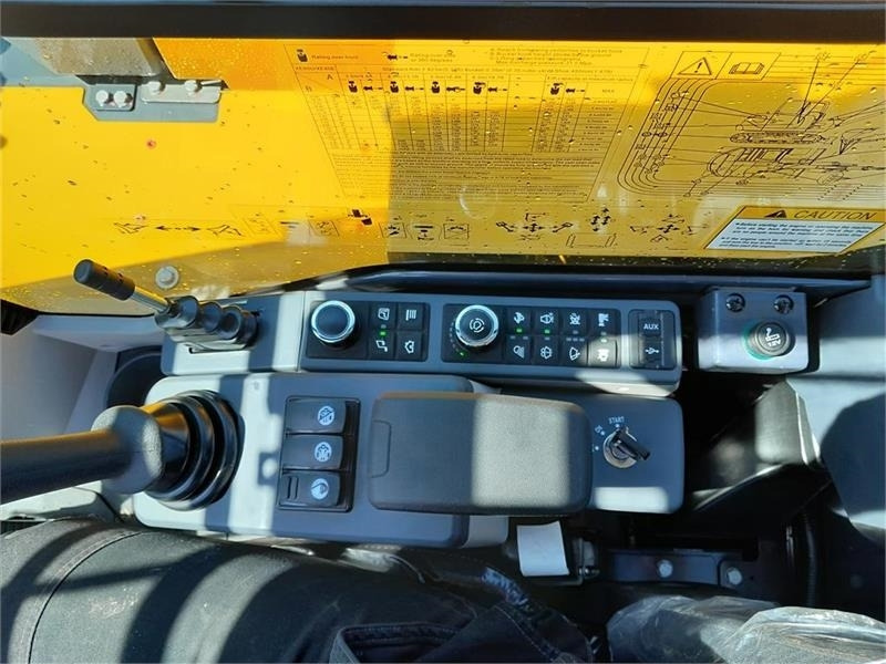 Верижен багер XCMG xe80e: снимка 19