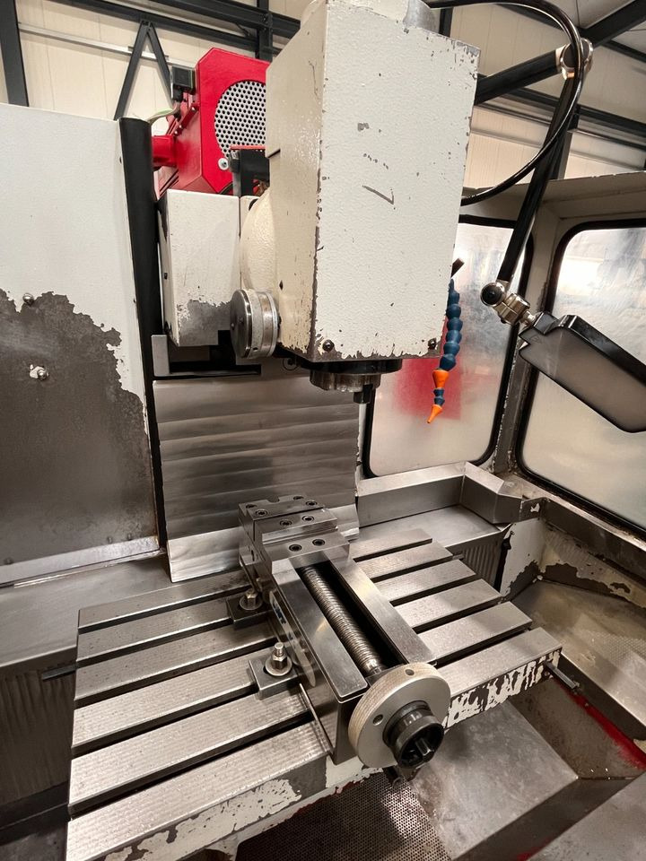 Werkzeugfräsmaschine Fräsmaschine KUNZMANN WF 4/3 TNC124 - Фреза за метал: снимка 4 Werkzeugfräsmaschine Fräsmaschine KUNZMANN WF 4/3 TNC124 - Фреза за метал: снимка 4