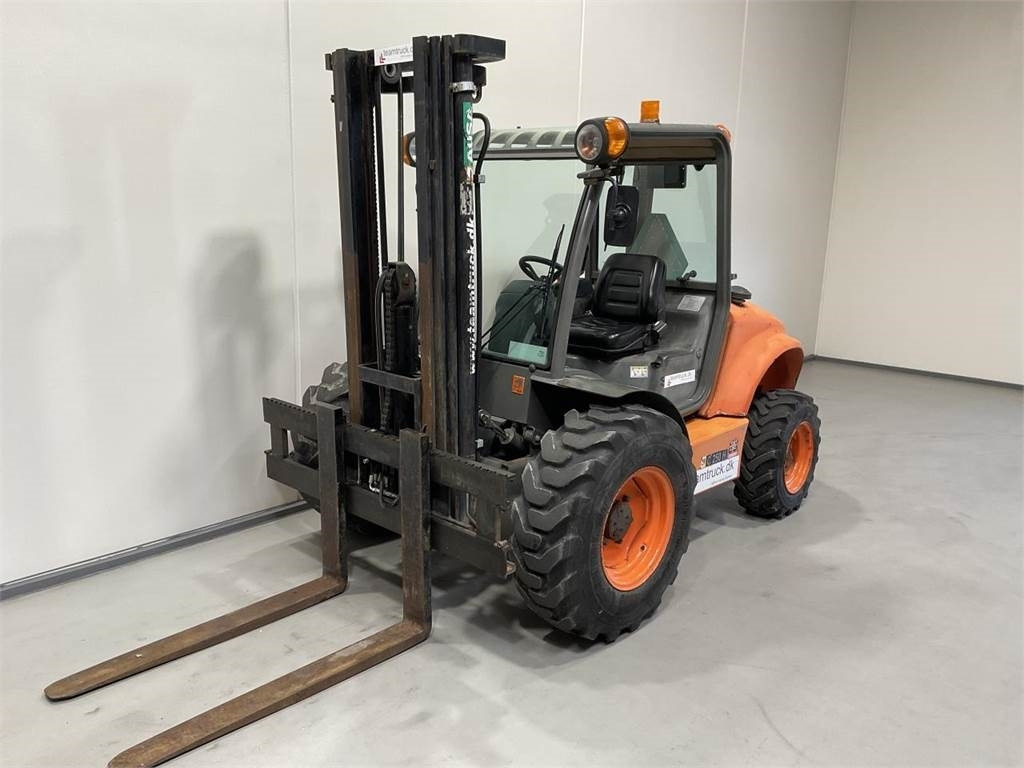 Ausa C250HX4 - Мотокар с висока проходимост: снимка 4 Ausa C250HX4 - Мотокар с висока проходимост: снимка 4