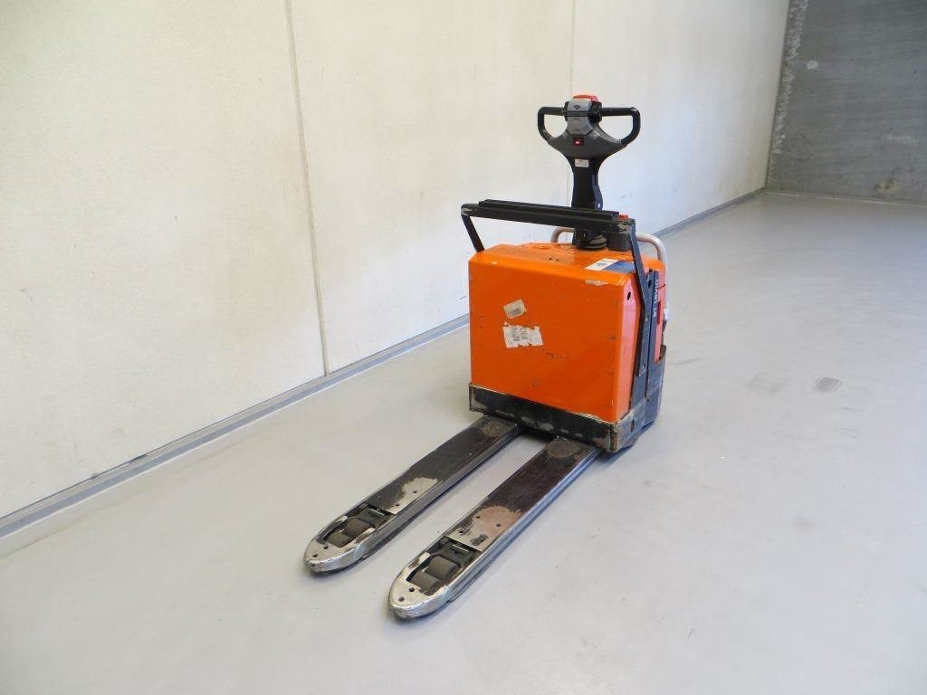 BT LPE200/8 - Палетна количка: снимка 3 BT LPE200/8 - Палетна количка: снимка 3