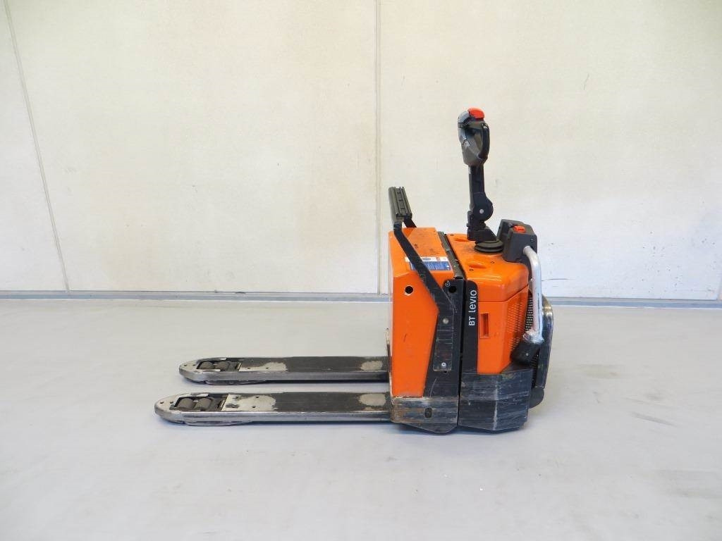 BT LPE200/8 - Палетна количка: снимка 2 BT LPE200/8 - Палетна количка: снимка 2