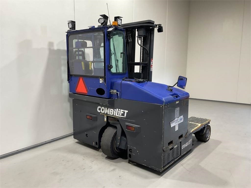 Combilift C4000ET - Ричтрак с движение в 4 посоки: снимка 2 Combilift C4000ET - Ричтрак с движение в 4 посоки: снимка 2