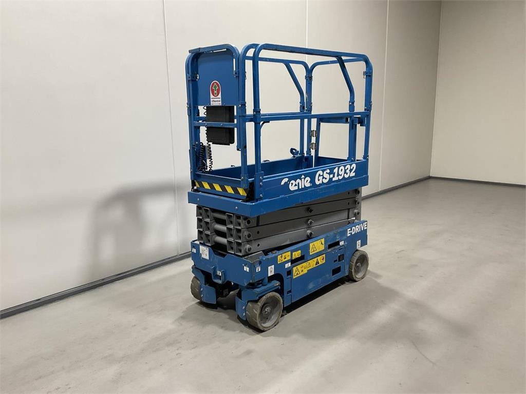 Genie GS-1932 - Ножична работна платформа: снимка 5 Genie GS-1932 - Ножична работна платформа: снимка 5