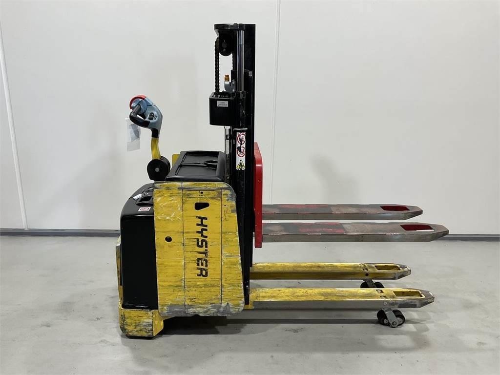 Hyster P2.0SD-17 - Стакер: снимка 1 Hyster P2.0SD-17 - Стакер: снимка 1