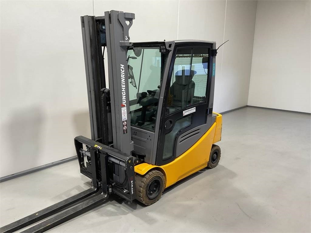 Jungheinrich EFG 320 - Електрокар: снимка 4 Jungheinrich EFG 320 - Електрокар: снимка 4
