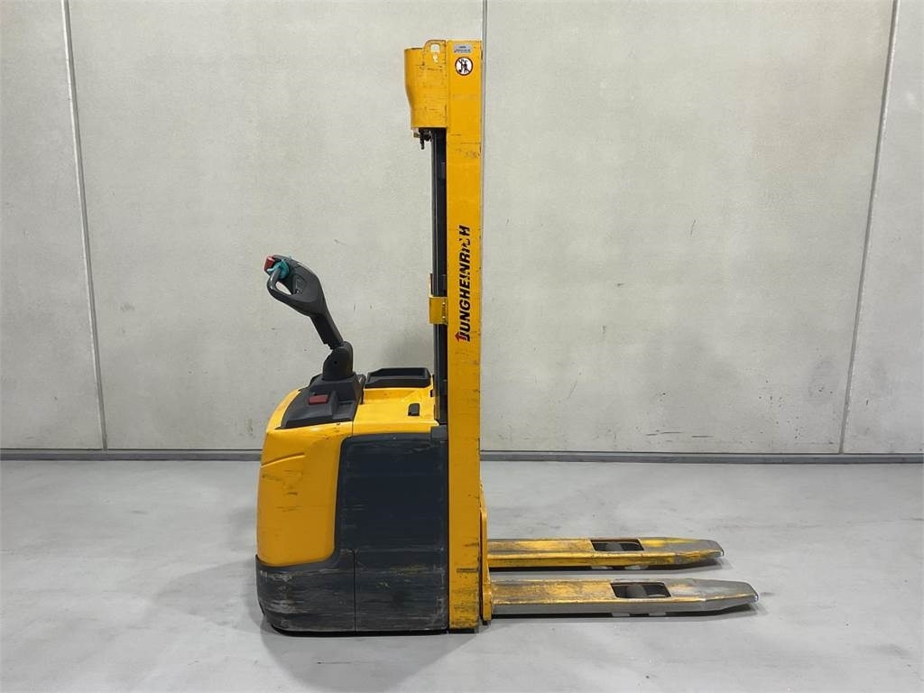 Jungheinrich ERC 214 535DZ - Стакер: снимка 1 Jungheinrich ERC 214 535DZ - Стакер: снимка 1