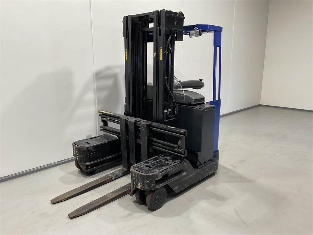 Rocla TEM25 TREV 4800 - Ричтрак с движение в 4 посоки: снимка 4 Rocla TEM25 TREV 4800 - Ричтрак с движение в 4 посоки: снимка 4