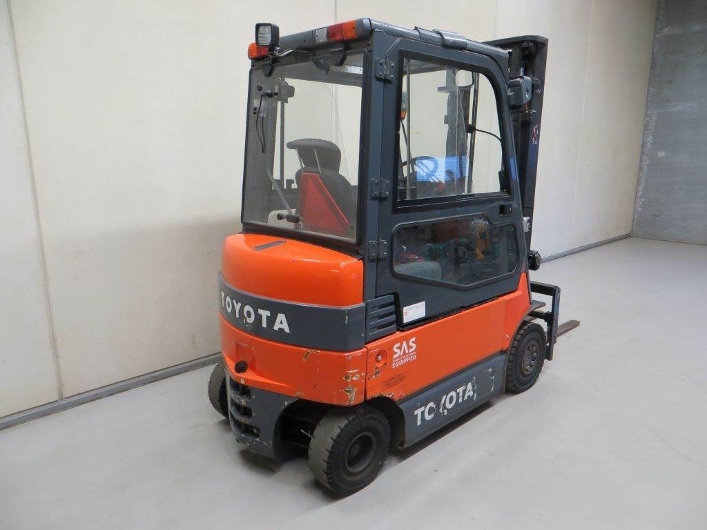 Toyota 7FBMF20 - Електрокар: снимка 4 Toyota 7FBMF20 - Електрокар: снимка 4