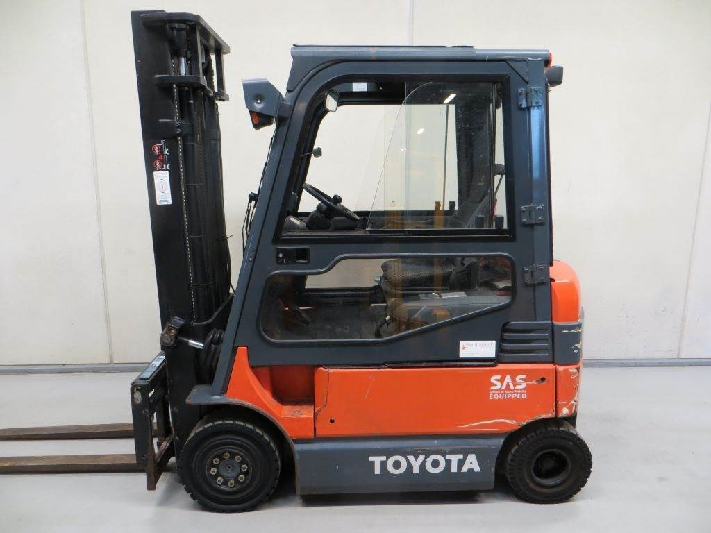 Toyota 7FBMF20 - Електрокар: снимка 2 Toyota 7FBMF20 - Електрокар: снимка 2