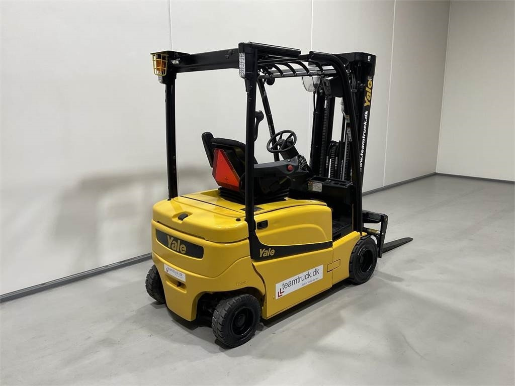 Yale ERP18VF  - Електрокар: снимка 2 Yale ERP18VF  - Електрокар: снимка 2