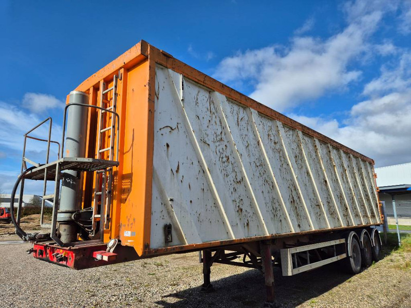AMT 3 akslet 71m3 stål tipper // steel tipper - Самосвал полуремарке: снимка 1 AMT 3 akslet 71m3 stål tipper // steel tipper - Самосвал полуремарке: снимка 1