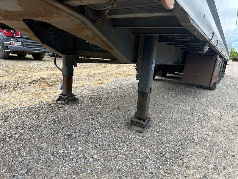 Lecitrailer Mega trailer with hydraulic roof / Poultry trailer - За превоз на животни полуремарке: снимка 3 Lecitrailer Mega trailer with hydraulic roof / Poultry trailer - За превоз на животни полуремарке: снимка 3