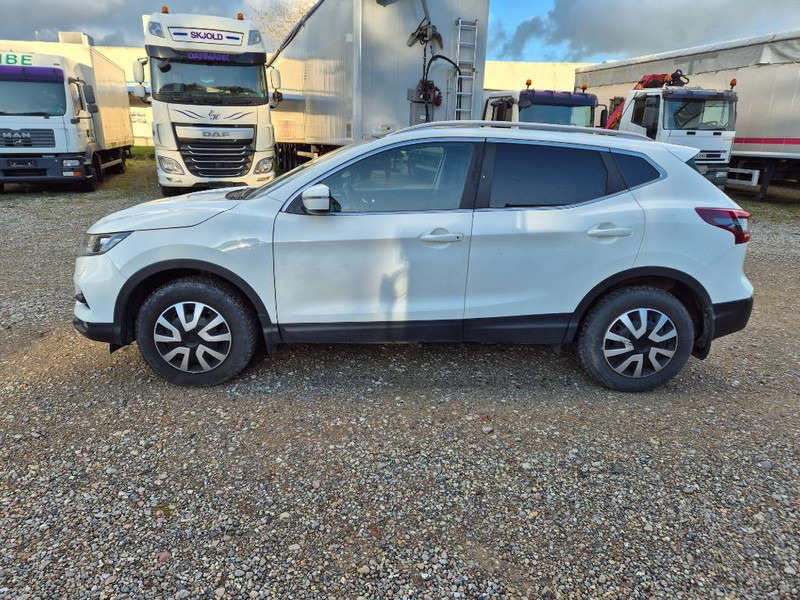 Nissan QASHQAI 1,5 dCi 115 Tekna DCT Van 5d - Лекотоварен автомобил фургон: снимка 2 Nissan QASHQAI 1,5 dCi 115 Tekna DCT Van 5d - Лекотоварен автомобил фургон: снимка 2