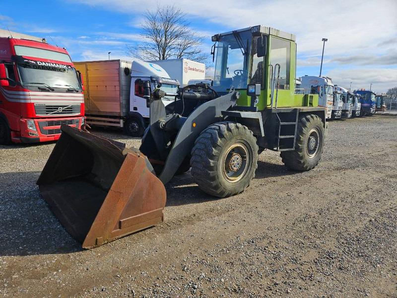 O & K L 15 + Bucket + Quickshift - Колесен товарач: снимка 1 O & K L 15 + Bucket + Quickshift - Колесен товарач: снимка 1