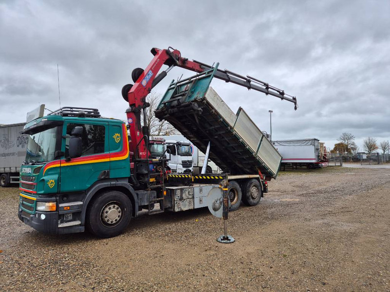 Scania P450 6x2/4 // HMF 2620 K5 // 3-way tip - Камион с кран: снимка 1 Scania P450 6x2/4 // HMF 2620 K5 // 3-way tip - Камион с кран: снимка 1