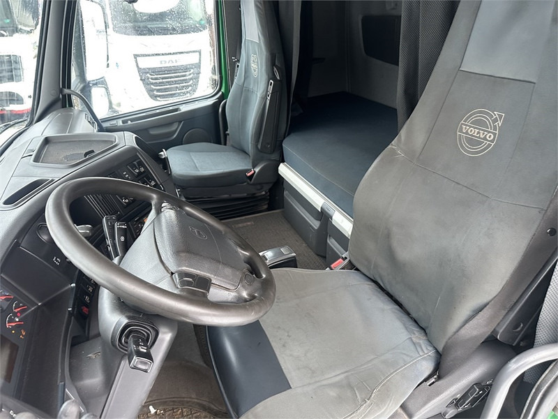 Влекач Volvo FH 460 6x2 Twinsteer // 2 String Hydraulic: снимка 13