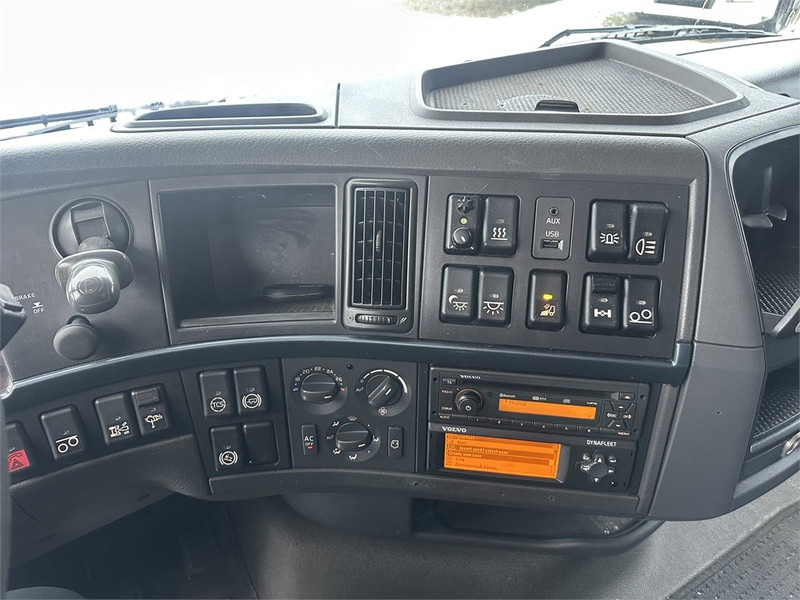 Влекач Volvo FH 460 6x2 Twinsteer // 2 String Hydraulic: снимка 11