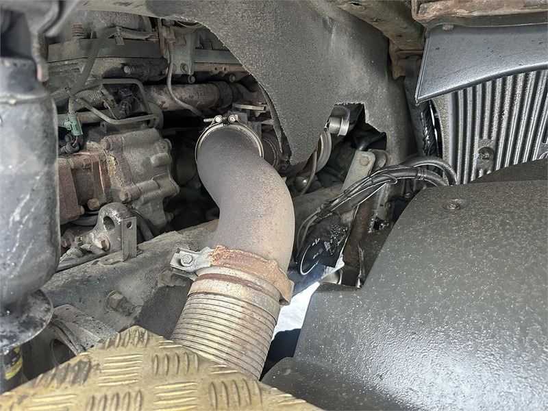 Влекач Volvo FH 460 6x2 Twinsteer // 2 String Hydraulic: снимка 16