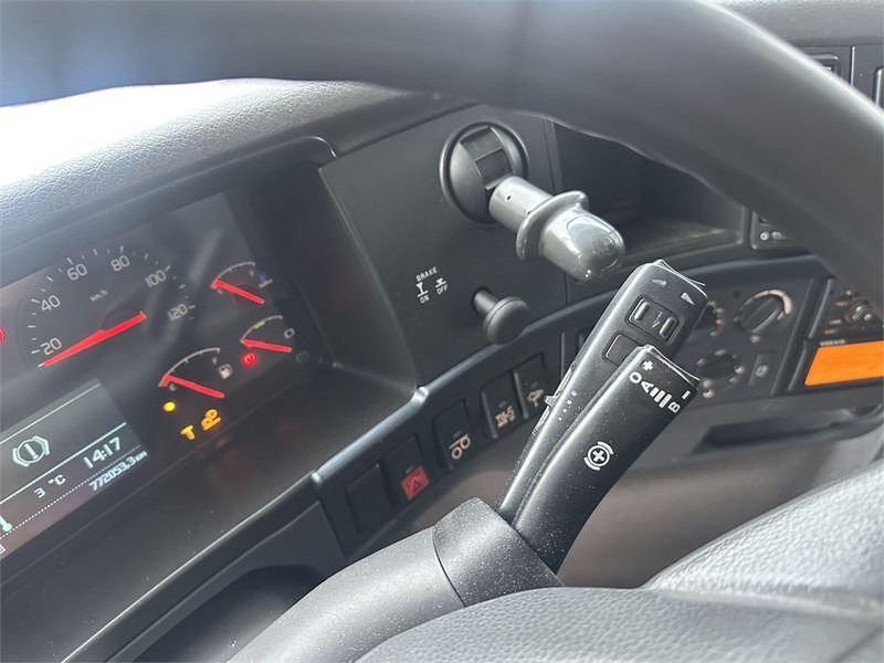 Влекач Volvo FH 460 6x2 Twinsteer // 2 String Hydraulic: снимка 15