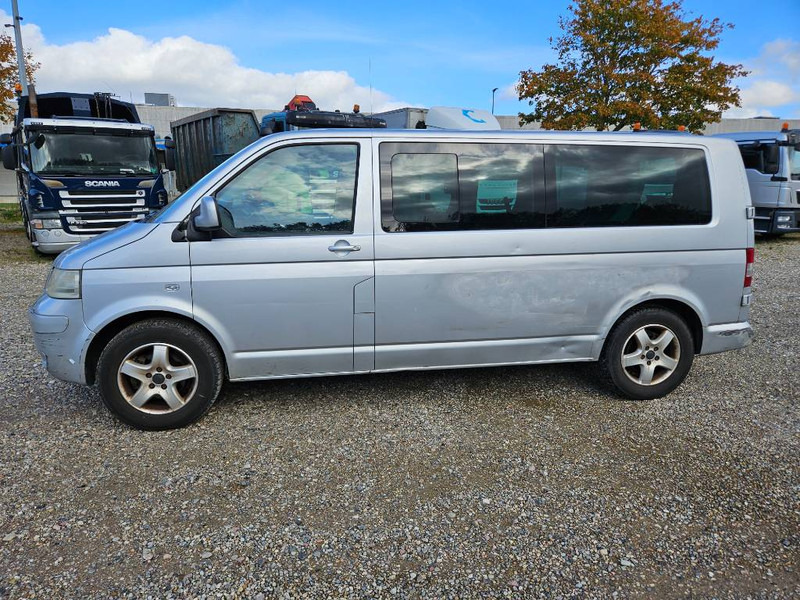 Volkswagen Caravelle 2,5 TDi 130 lang 10prs 5d - Микробус, Пътнически бус: снимка 2 Volkswagen Caravelle 2,5 TDi 130 lang 10prs 5d - Микробус, Пътнически бус: снимка 2