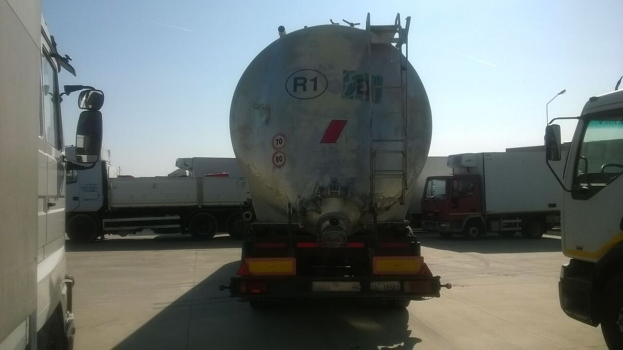 Piacenza S36 H2 T56 - Цистерна за насипни товари: снимка 3 Piacenza S36 H2 T56 - Цистерна за насипни товари: снимка 3
