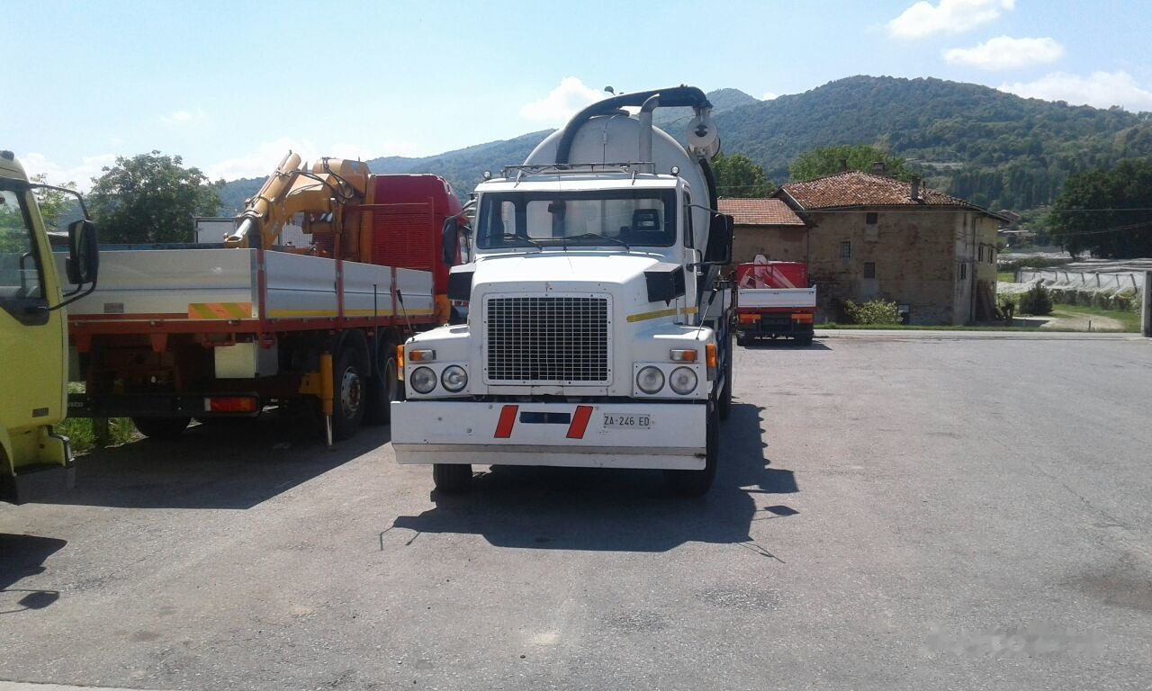 Каналопочистваща машина Volvo N.12: снимка 6