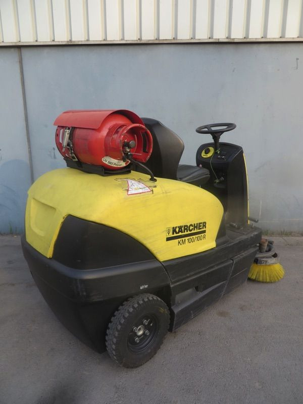 Kärcher KM 100/100R LPG - Професионална метачна машина: снимка 2 Kärcher KM 100/100R LPG - Професионална метачна машина: снимка 2