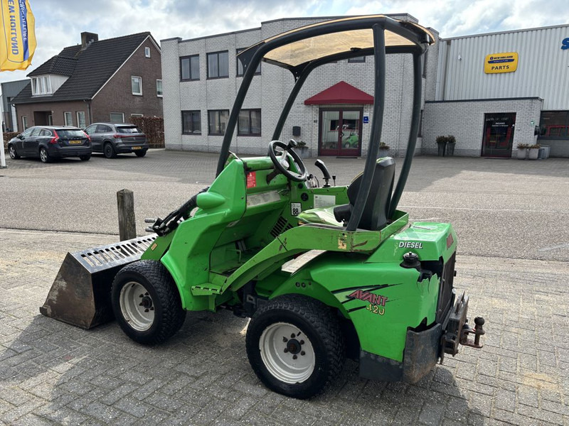 Avant 420 TDL Minishovel - Колесен товарач: снимка 2 Avant 420 TDL Minishovel - Колесен товарач: снимка 2