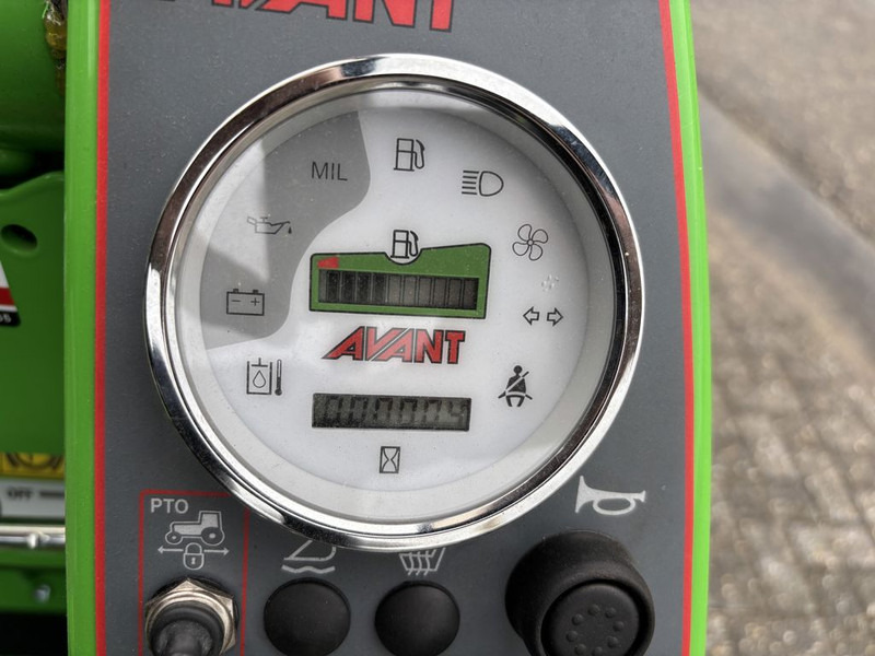 Лизинг на Avant 423 TDL Avant 423 TDL: снимка 11